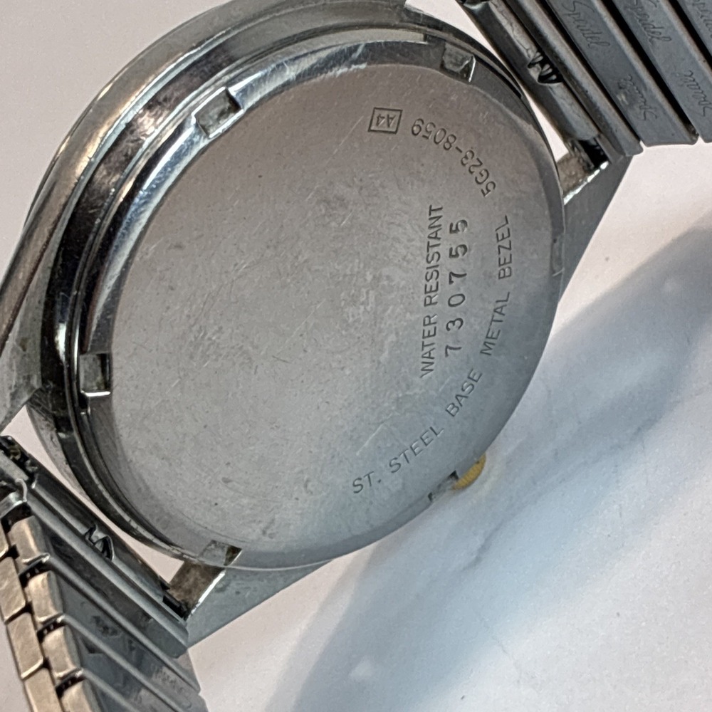 SEIKO SQ Watch Gold Dial Day/Date 5G23-8059 WR Silver Tone SS Bezel Band W/Box - Picture 5 of 17